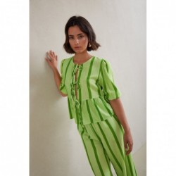 Blusa Lino modelo Luz
