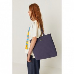 Carme model tote