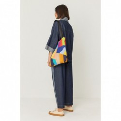 Tote model Haundi