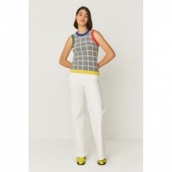 Ainhize model trousers