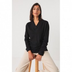 Slim-fitting long-sleeved...