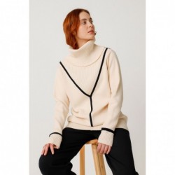 Straight-cut sweater with a...