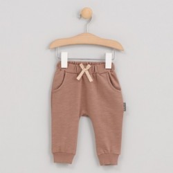 Pantalón chándal con puños...