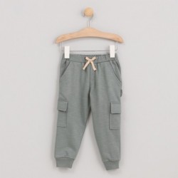 Pantalón bolsillos...