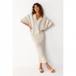 Two-tone loose-fitting...