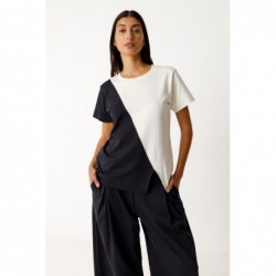 Short-sleeved T-shirt with...