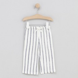 Pantalón de rayas y...