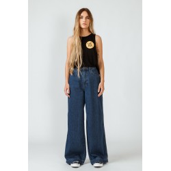 Calça comprida, modelo Skater
